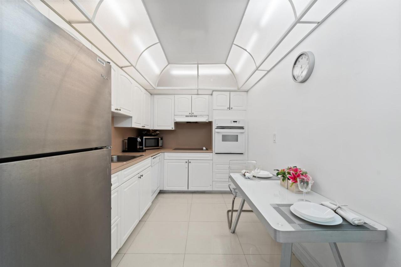 Luxury Beachfront Condo Private Beach Access, Pool & Game Room!!! Холивуд Екстериор снимка