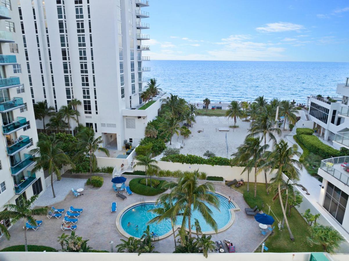 Luxury Beachfront Condo Private Beach Access, Pool & Game Room!!! Холивуд Екстериор снимка